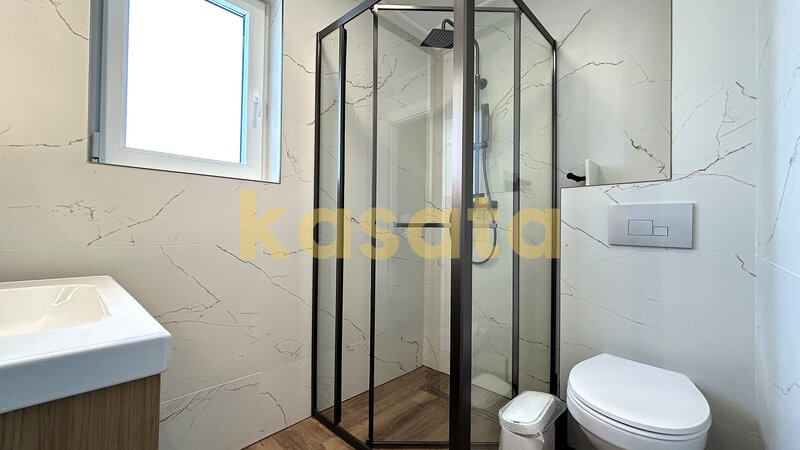 Cosmopolis, vila complet renovata, premium, mansarda amenajata.